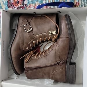 Call it spring boots 7.5